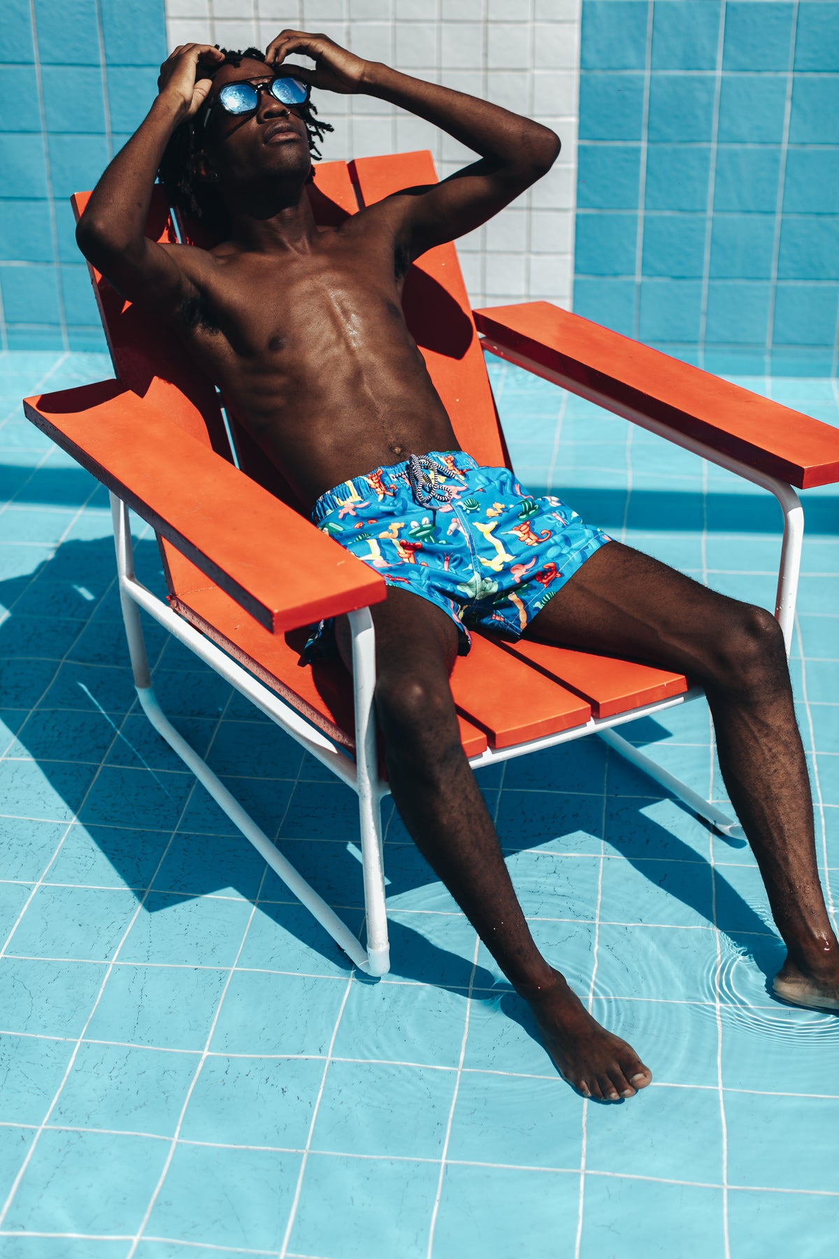 Boardies Balloon Animals II Shortie Shorts Pool Chair